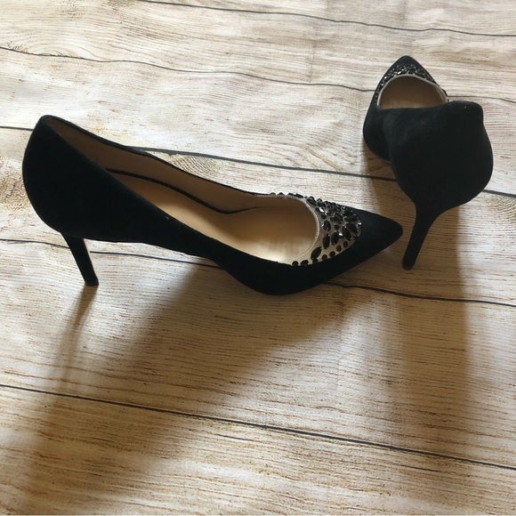 Tory Burch Black Delphine Jewel Embellished Pumps - Picture 6 of 9